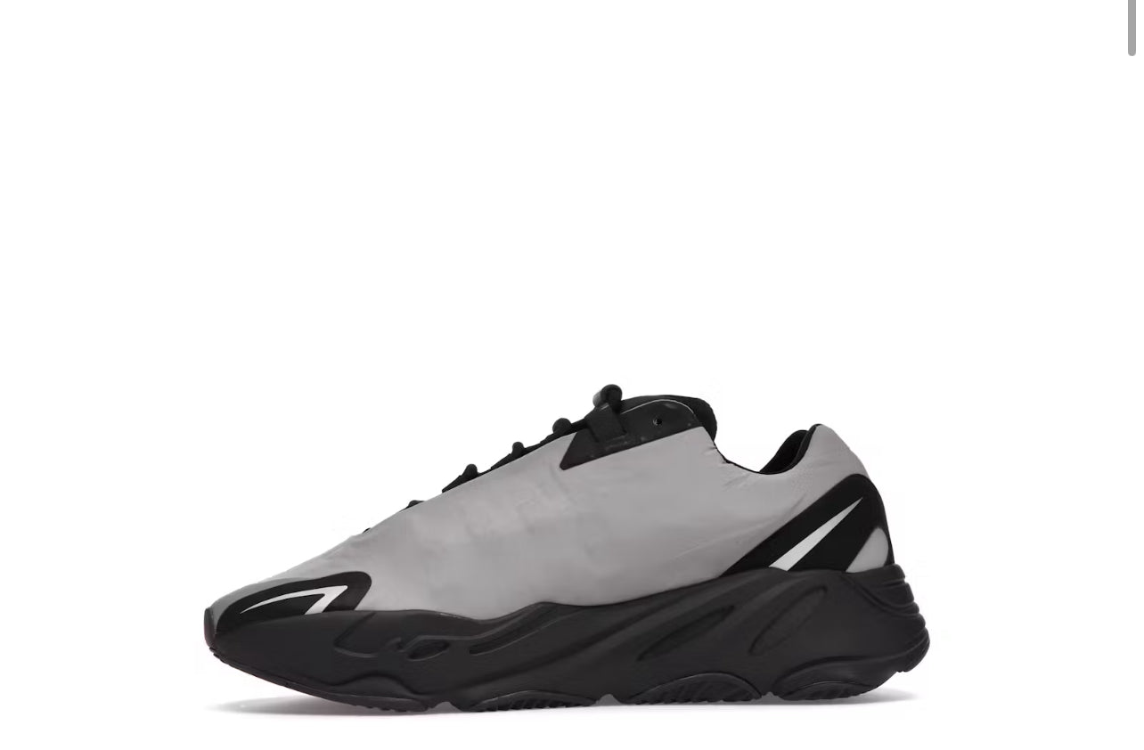 ADIDAS YESSY BOOST 700 MNVN