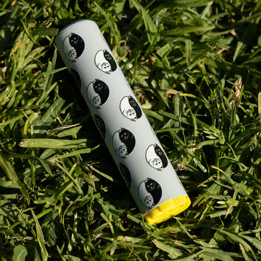 NERMAL YANG NAAR LIGHTER (GREY)