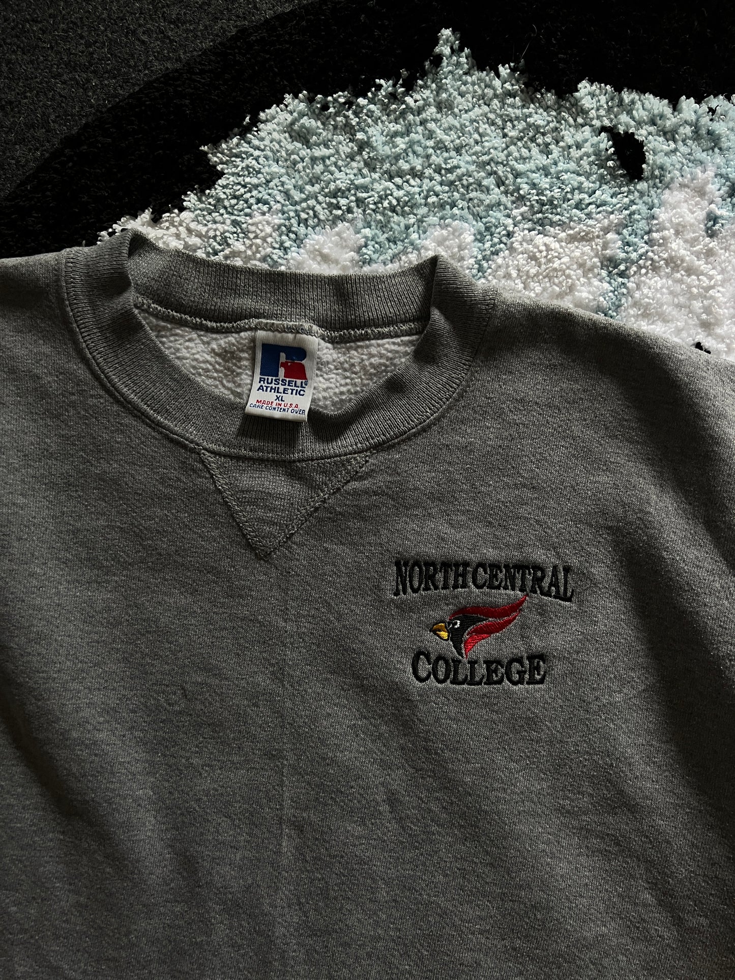 Russell Hoddie Gris