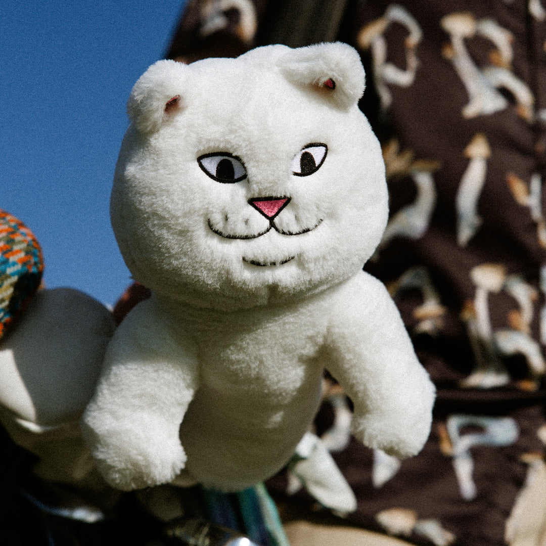 LORD NERMAL GOLF CLUB COVER (WHITE)