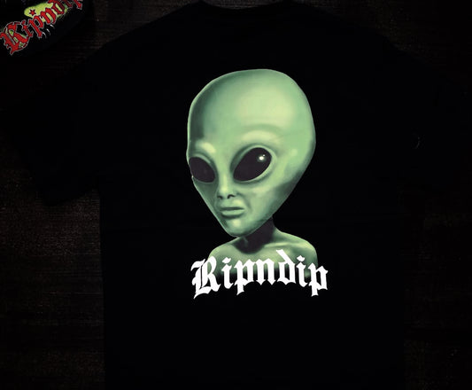 WE COME IN PEACE TEE (BLACK)