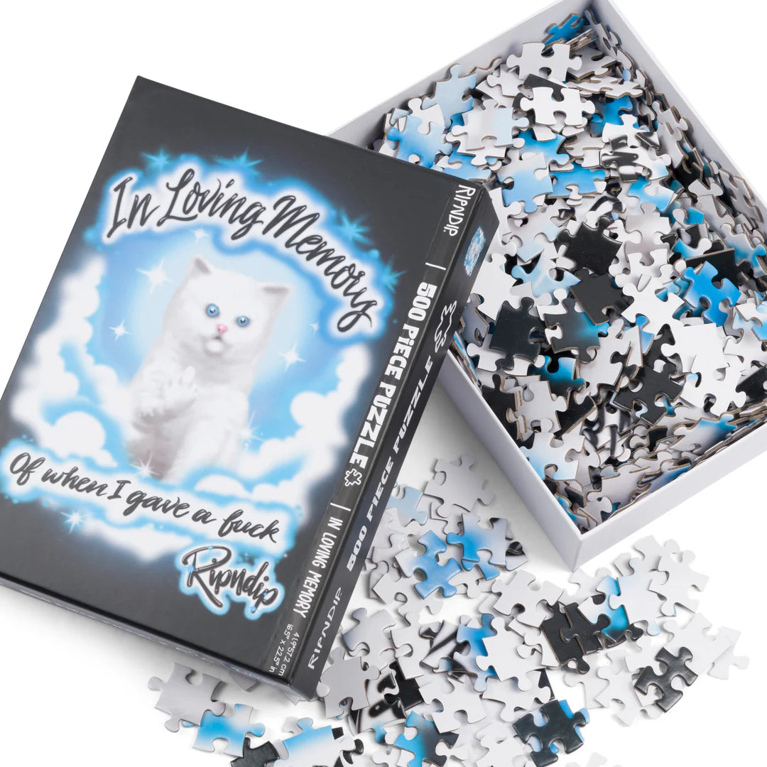 IN    LOVING    MEMORY   500     PC  PUZZLE (BLACK)