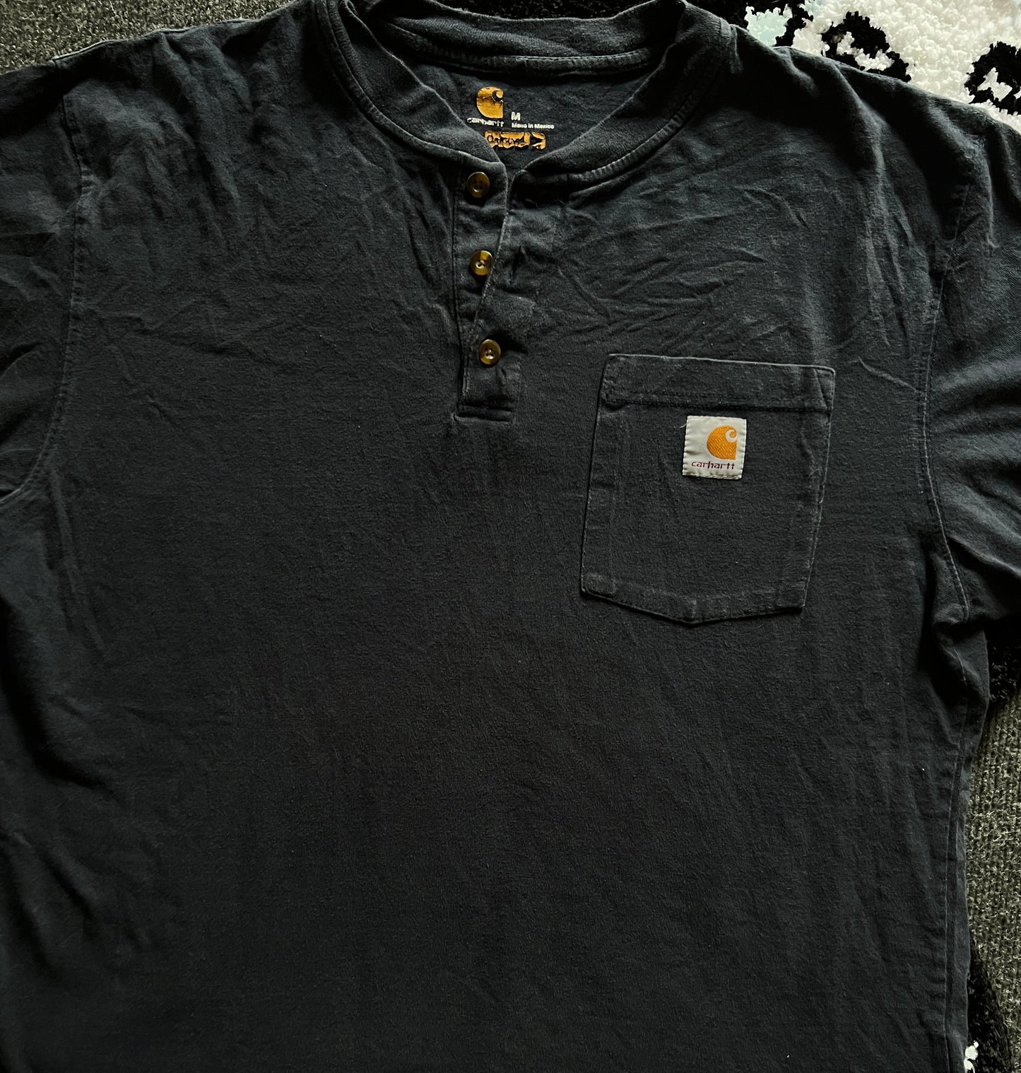 Vintage Charharrt Tshirt Negra