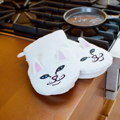 Nermie Oven Mittens (White)